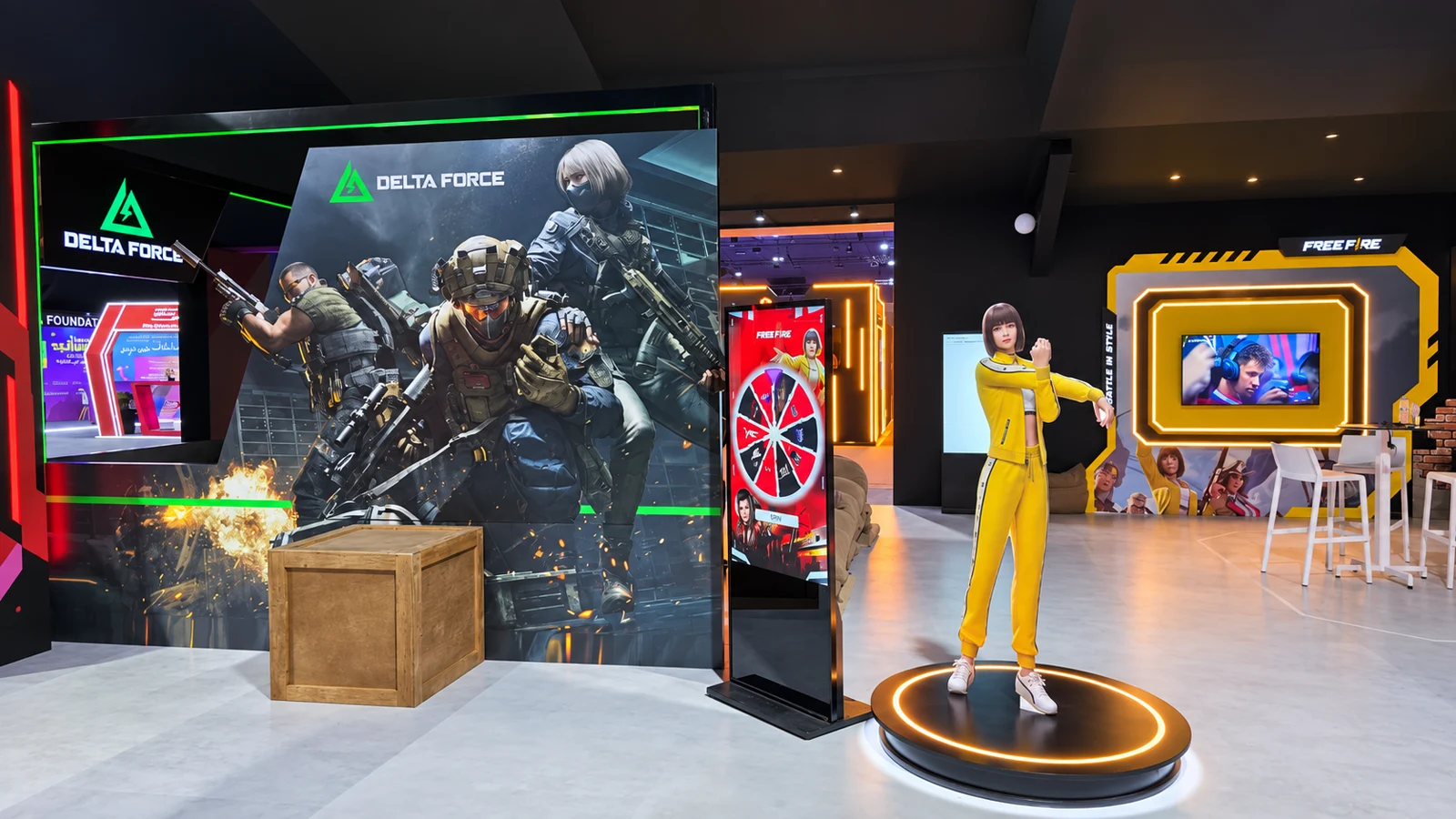 Espaces Delta Force et Free Fire à l’intérieur du stand Garena