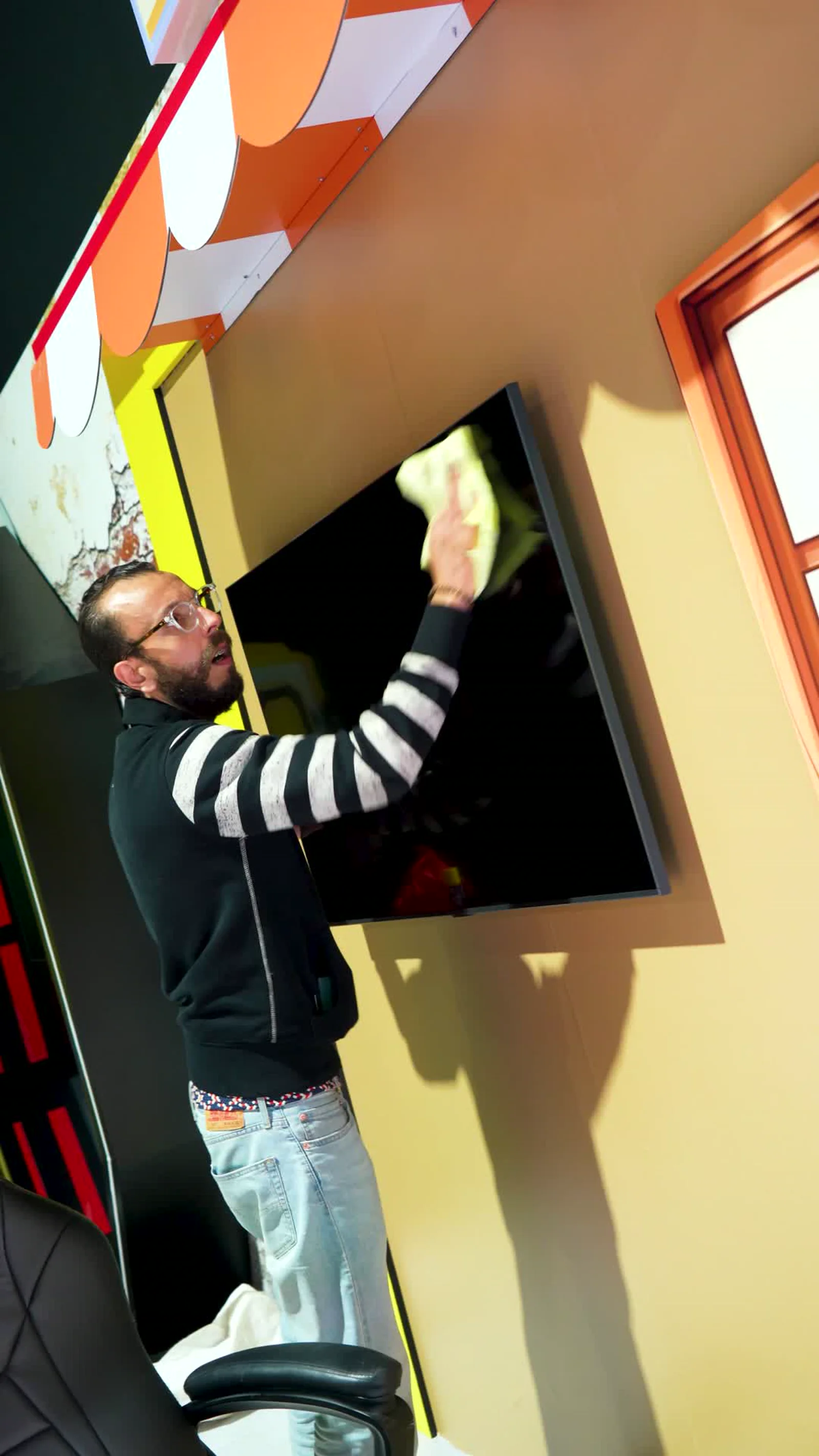Finitions d’un espace du stand Garena, image extraite de la vidéo fournie
